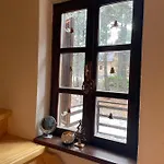 Moonica Rujiste * موستار